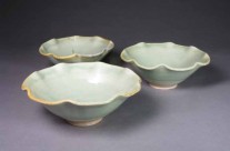 Turquoise porcelain fluted dessert bowls.